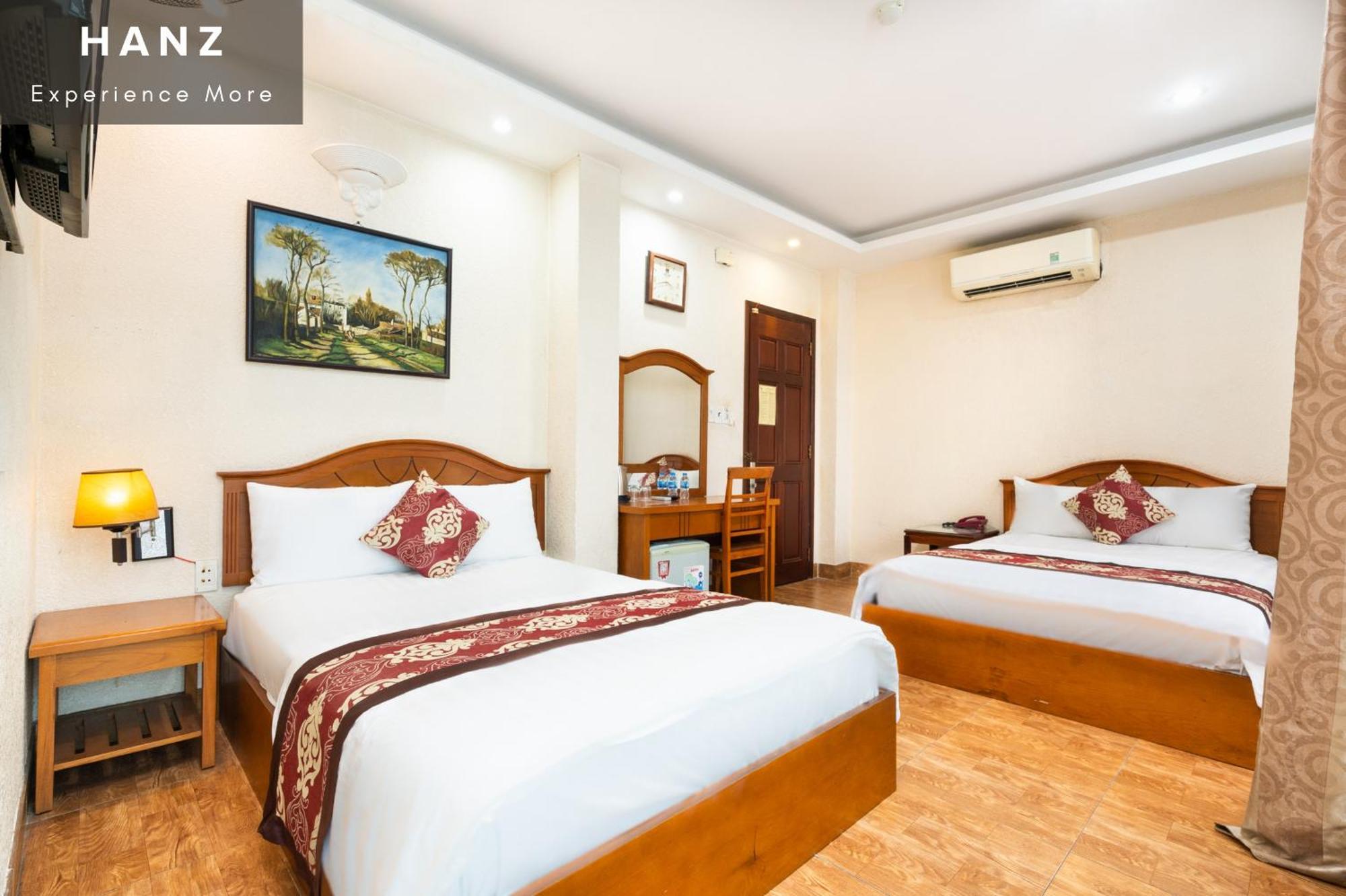 Hanz Queen Airport Hotel Saigon Ho Chi Minh City Exterior photo